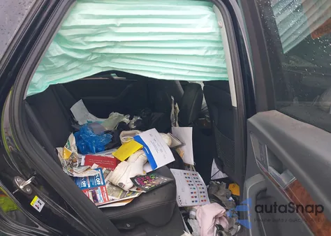 2018 Audi Q5 2.0T Premium/2.0T Tech Premium z USA, uszkodzony, nr VIN WA1ANAFY8J2035295